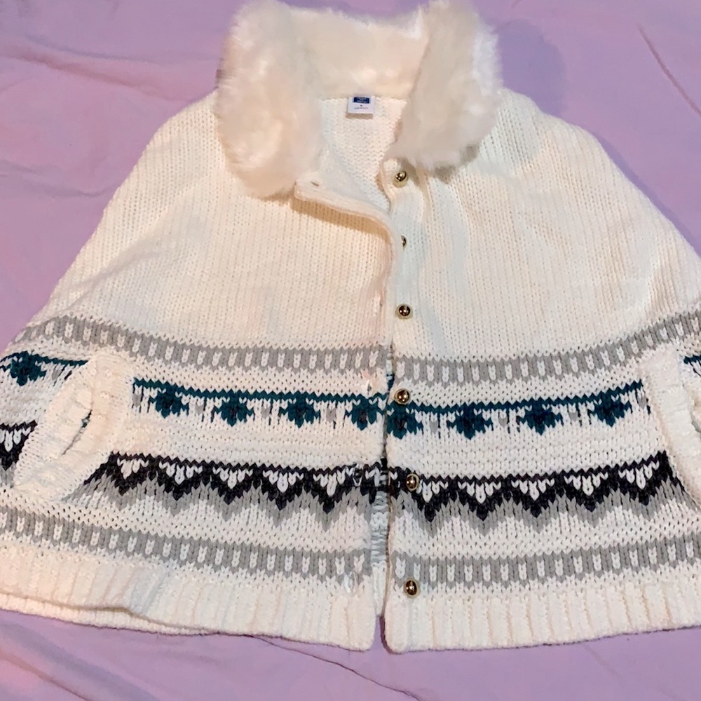Fur Collar Poncho Green and Gray Designs